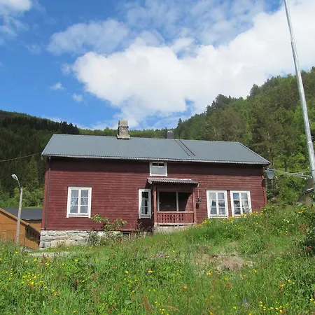 Saetra Gard Valldal